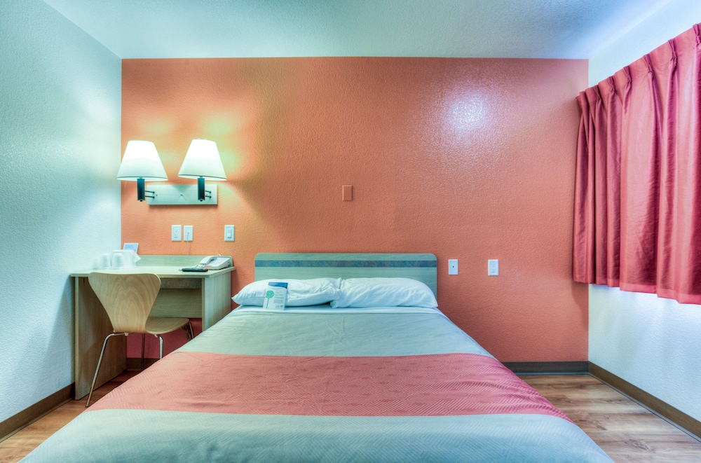 Motel6 Tigard, OR - Portland South - Lake Oswego 23/59