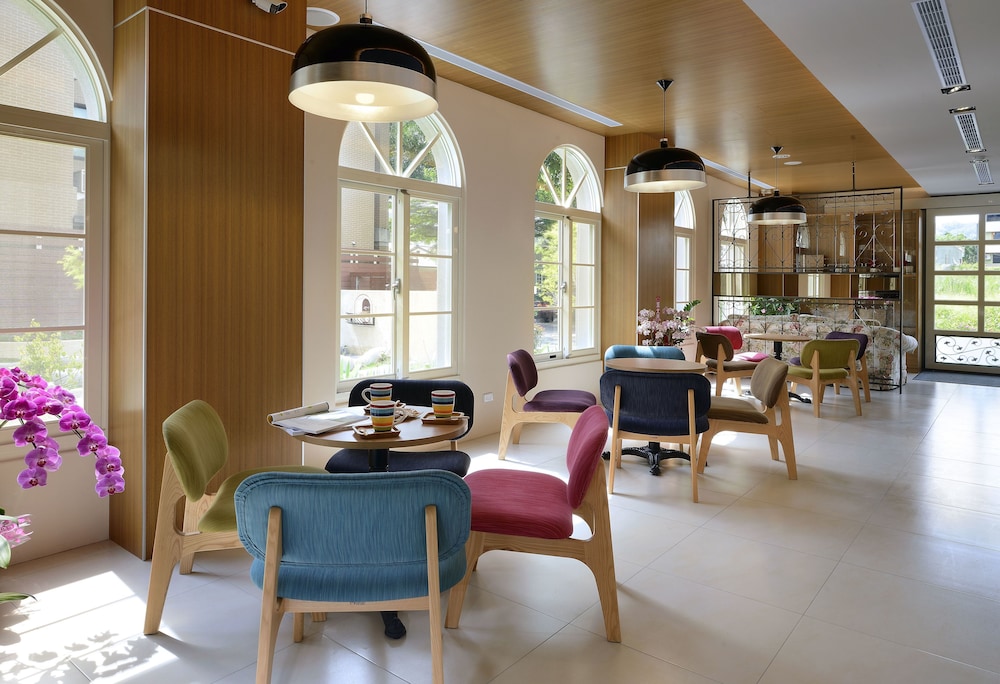 Caffir Garden Hotel 33/46