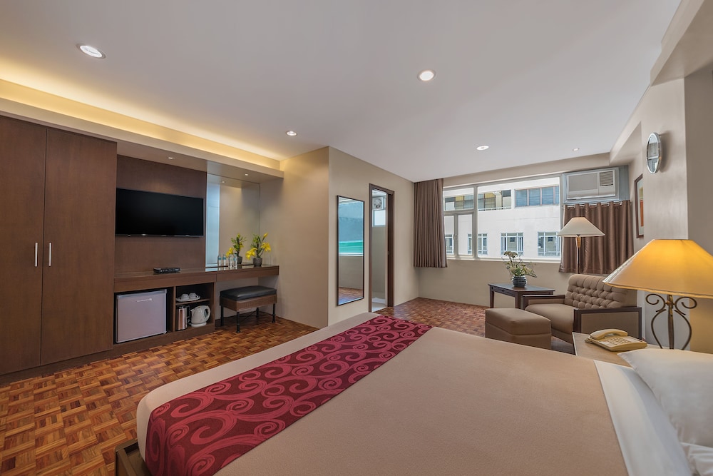 Tropicana Suites 29/74