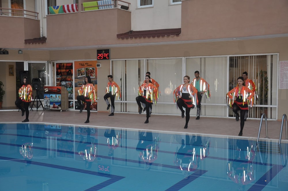 HELIOS HOTEL 28/55