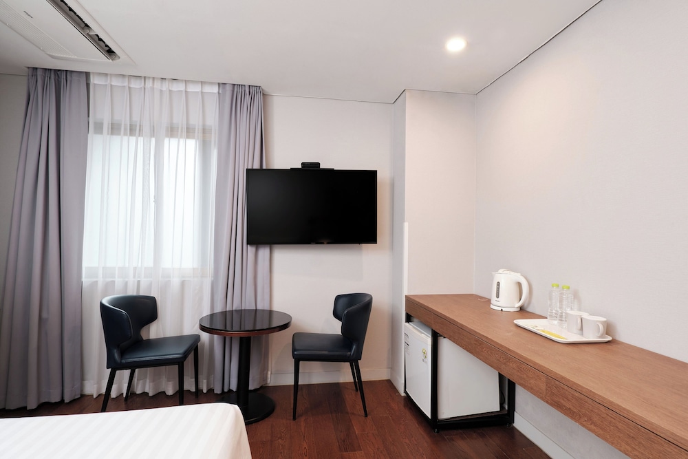 New Seoul Hotel 42/50