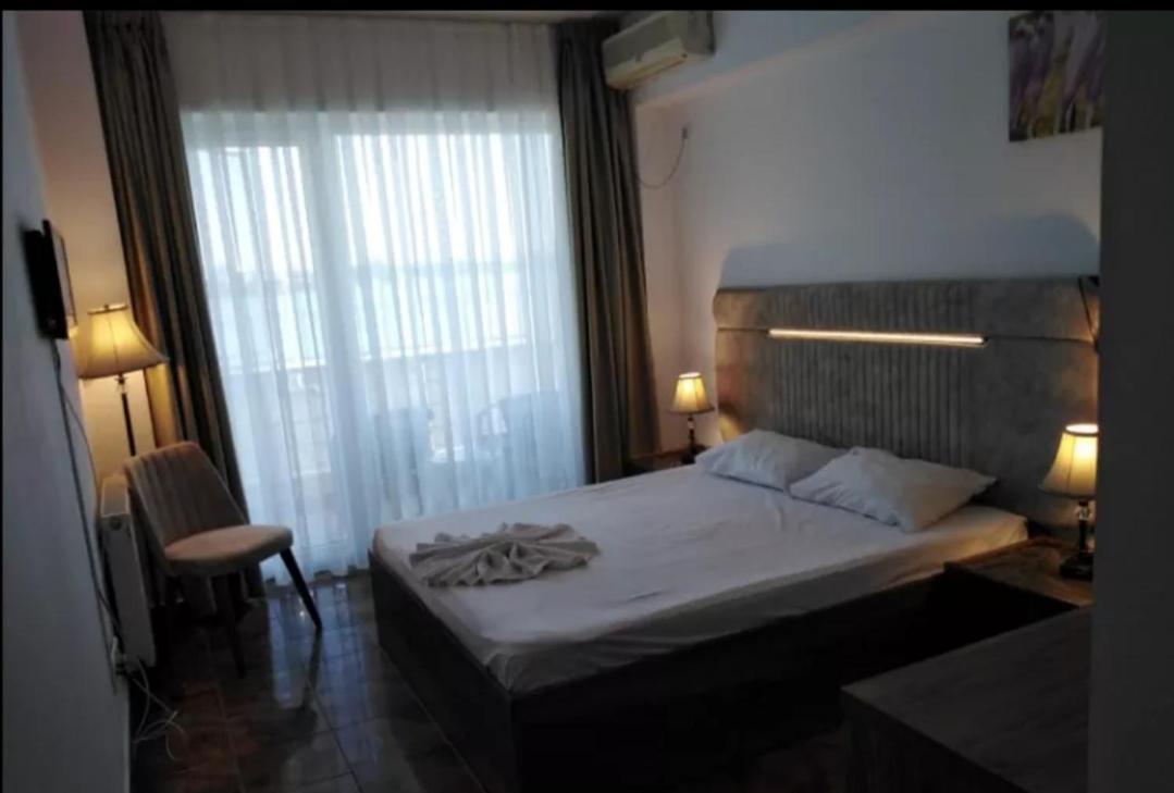 Florida Hotel 23/57