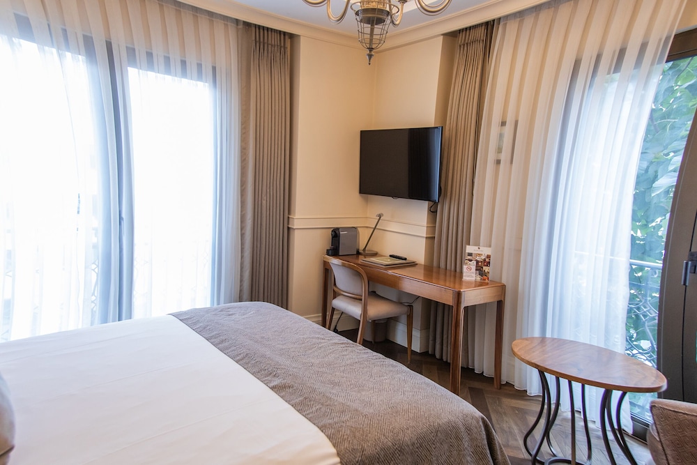 Morione Hotel 24/74