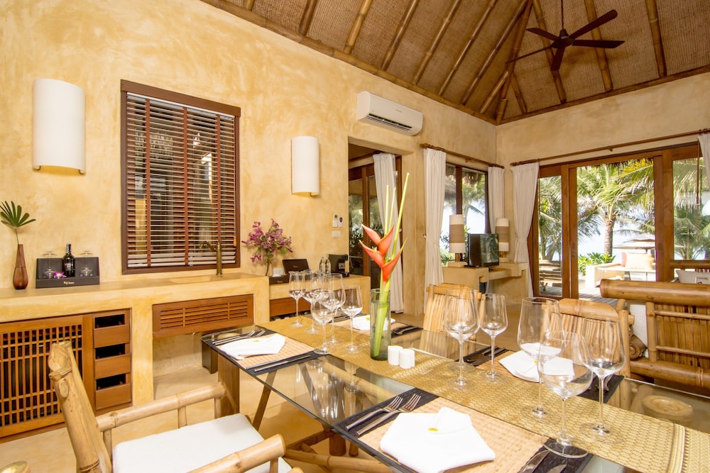 High Season Pool Villa Spa 45/56