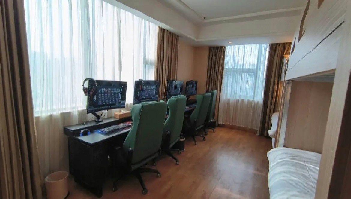 Vienna 3 Best Hotel (Shenzhen Longhua Dalang Commercial Center) 25/35