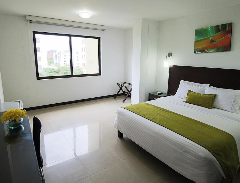Hotel Pinares Plaza 12/22