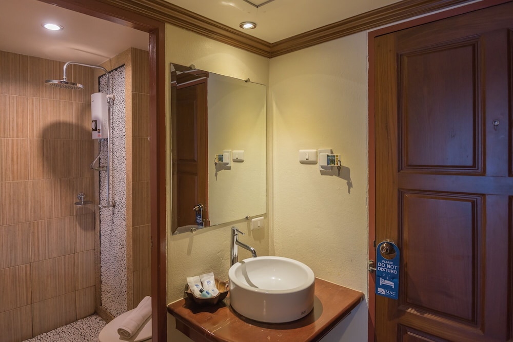 Mac Resort Hotel Ko Chang 68/70