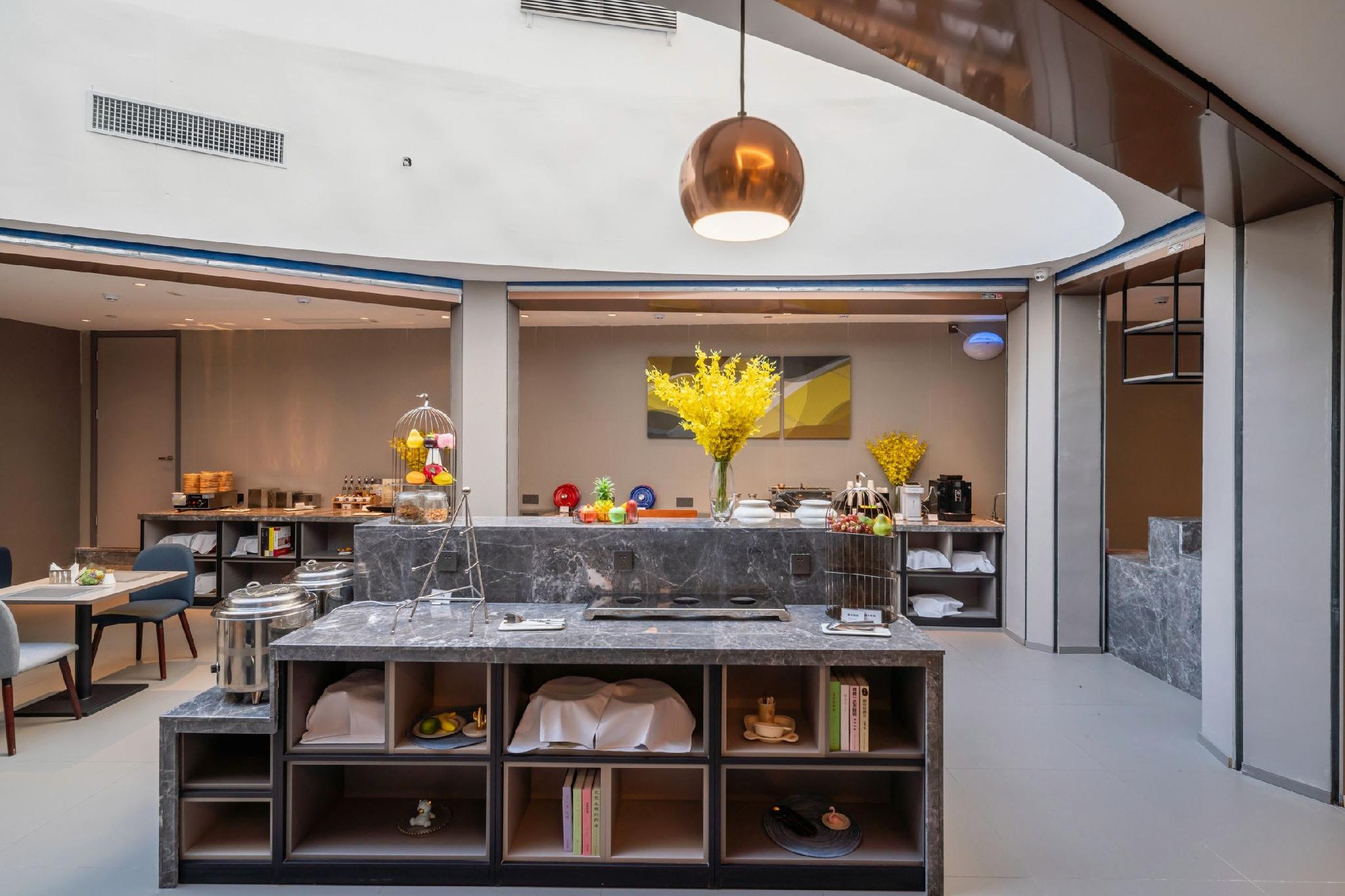Home Inn Selected (Xiamen Zhongshan Road Pedestrian Street) 48/58