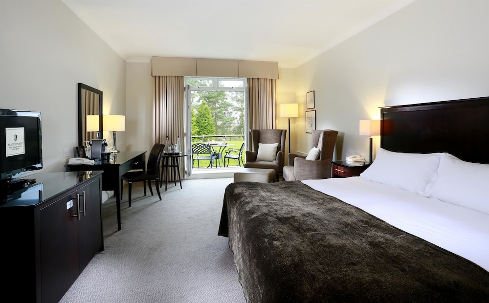 Macdonald Hill Valley Hotel Golf Spa 10/66