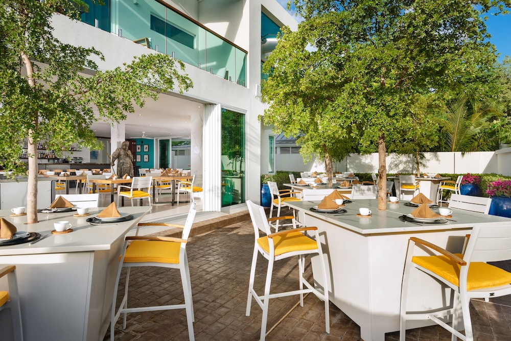 The Oasis At Grace Bay 36/50