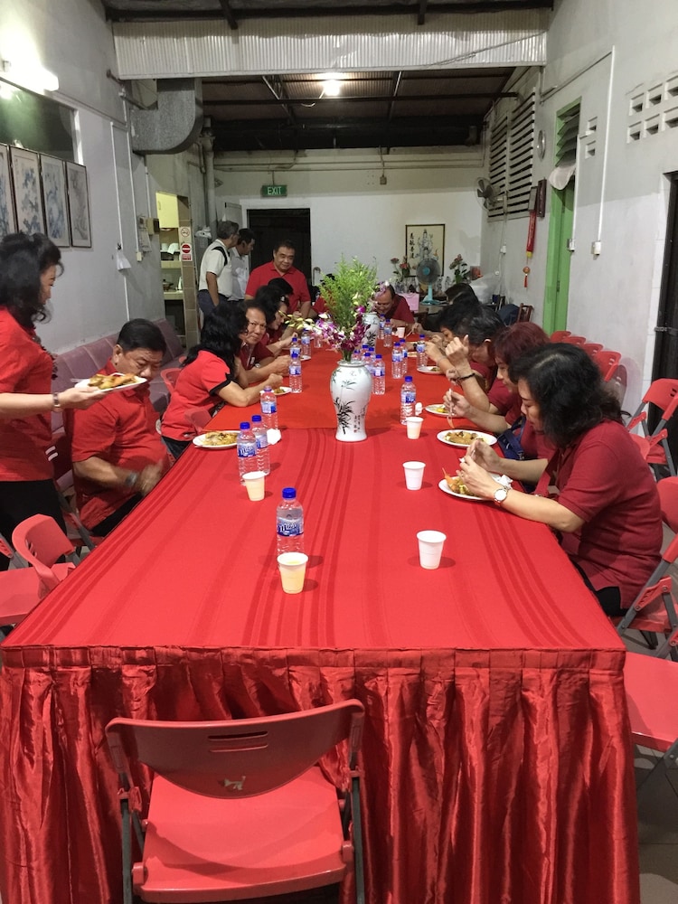 LAI MING HOTEL COSMOLAND 32/33