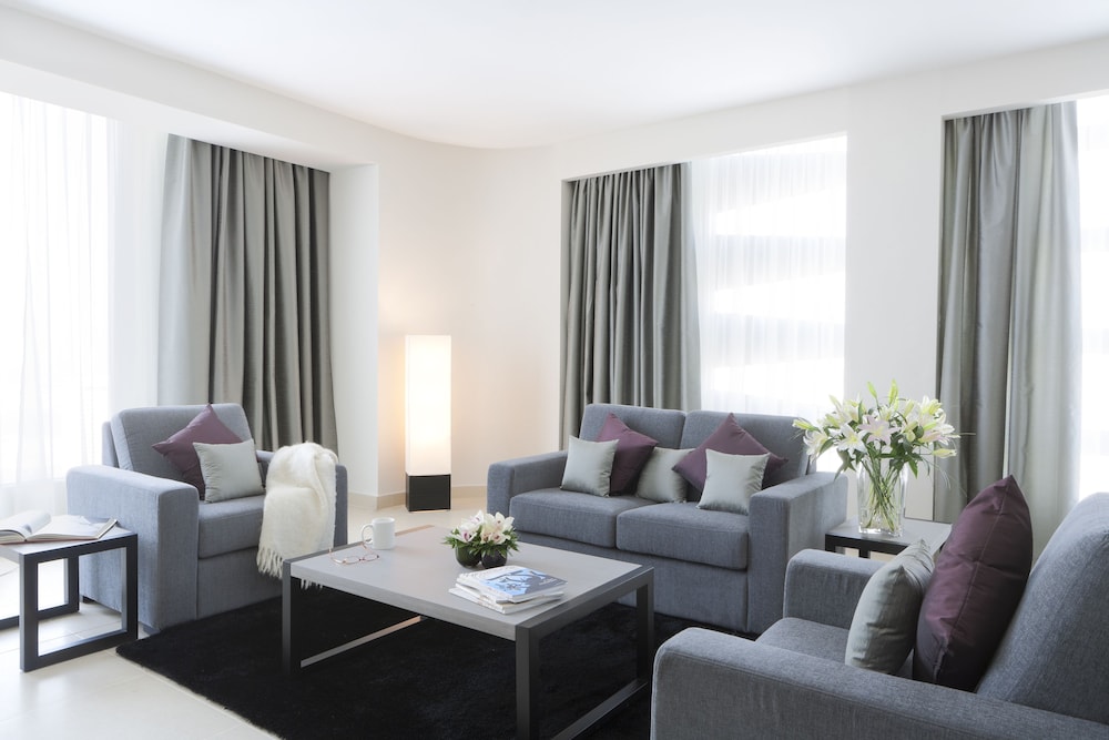 Nassima Tower Hotel Apartments 36/65
