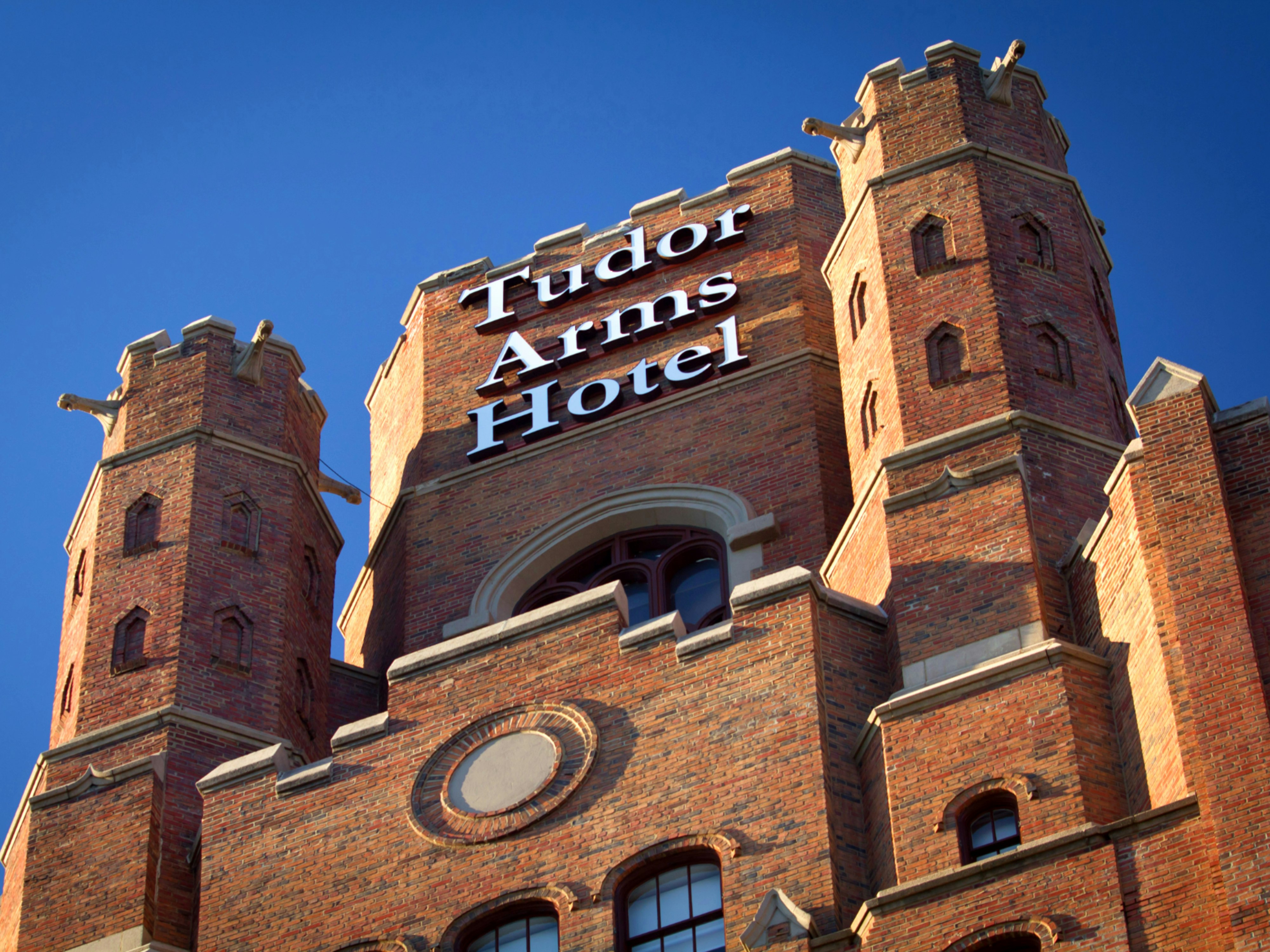The Tudor Arms Hotel Cleveland - a DoubleTree by Hilton 17/17