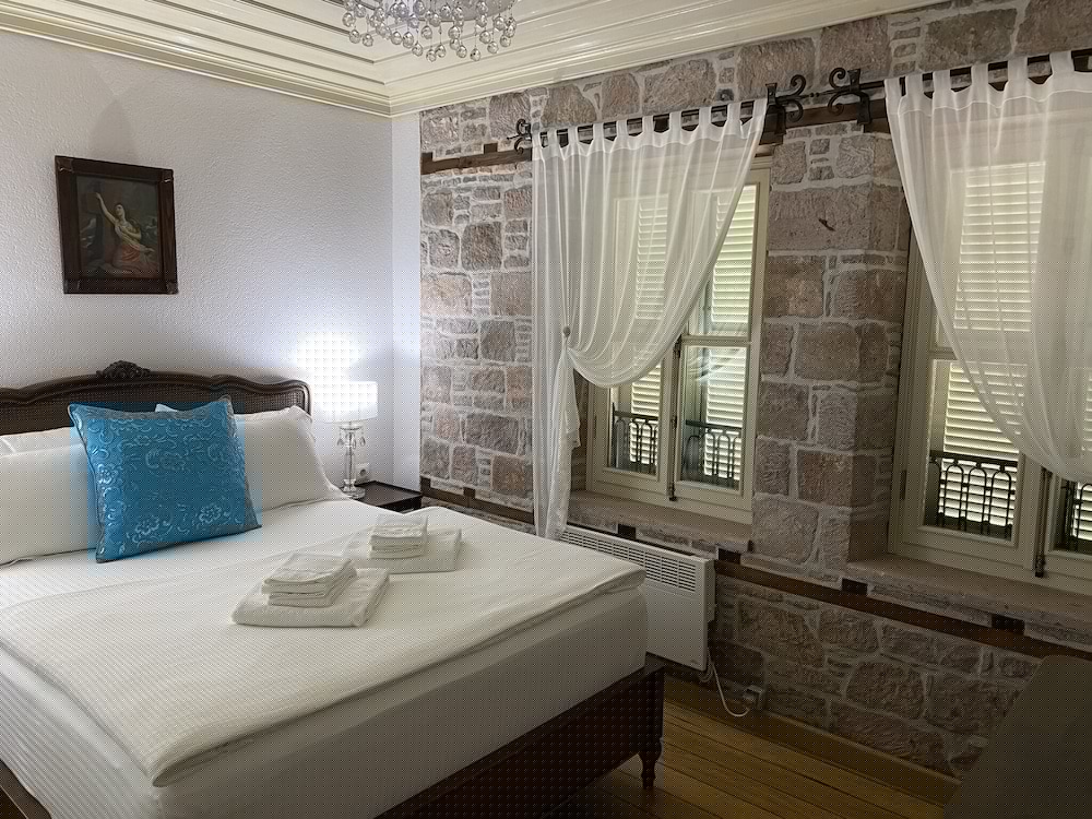 Nisi Hotel 25/63