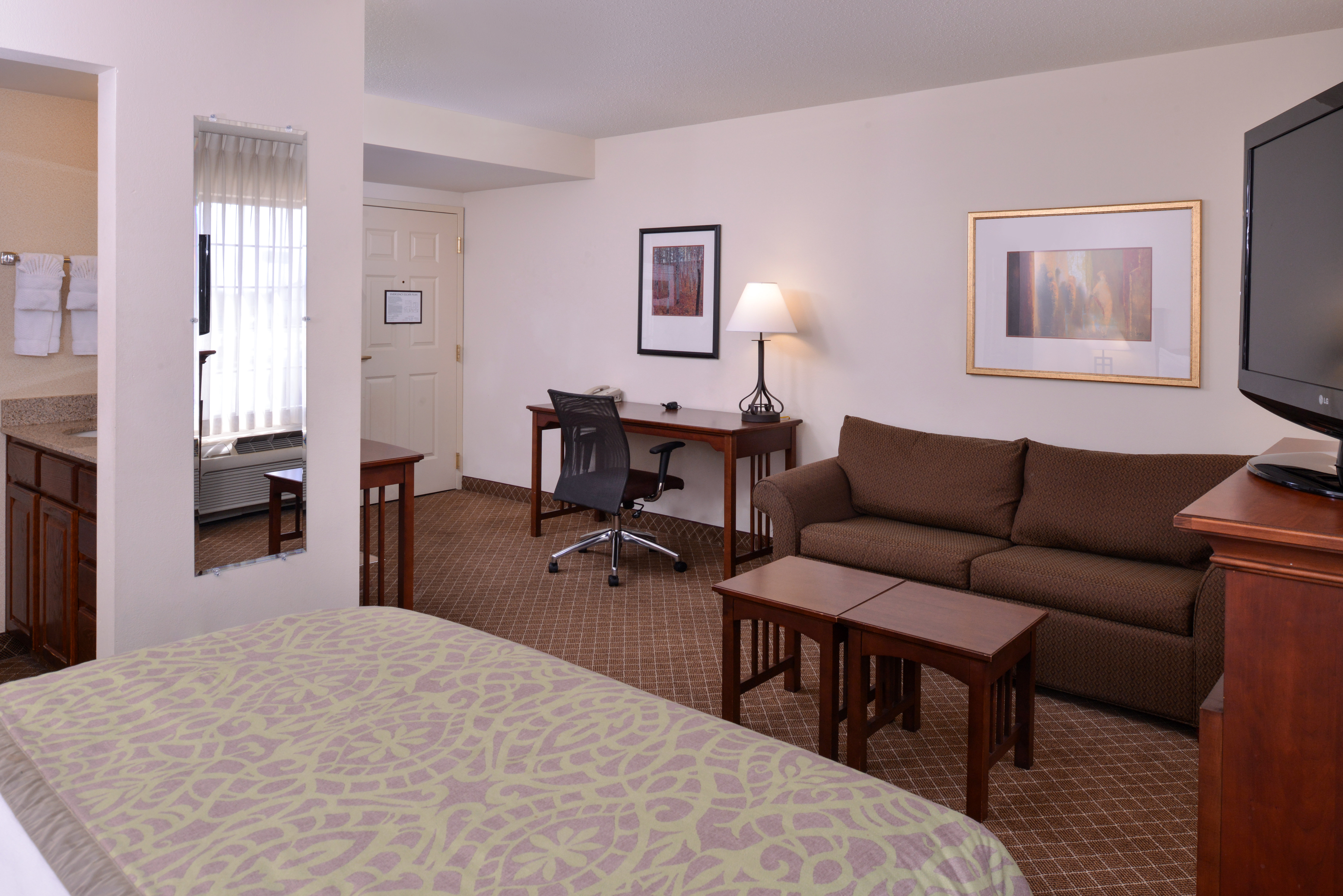 Staybridge Suites Indianapolis Airport 49/70