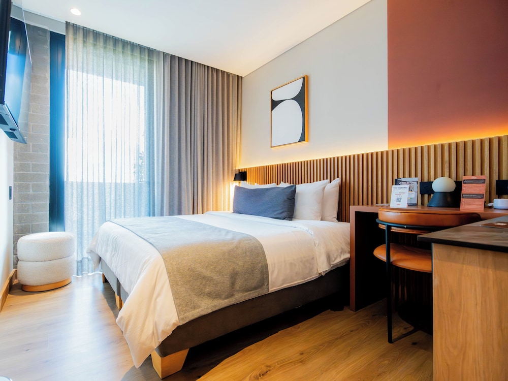 غرفة سوبيريور بسرير كوين بشرفة، Heiss Hotel 3/10