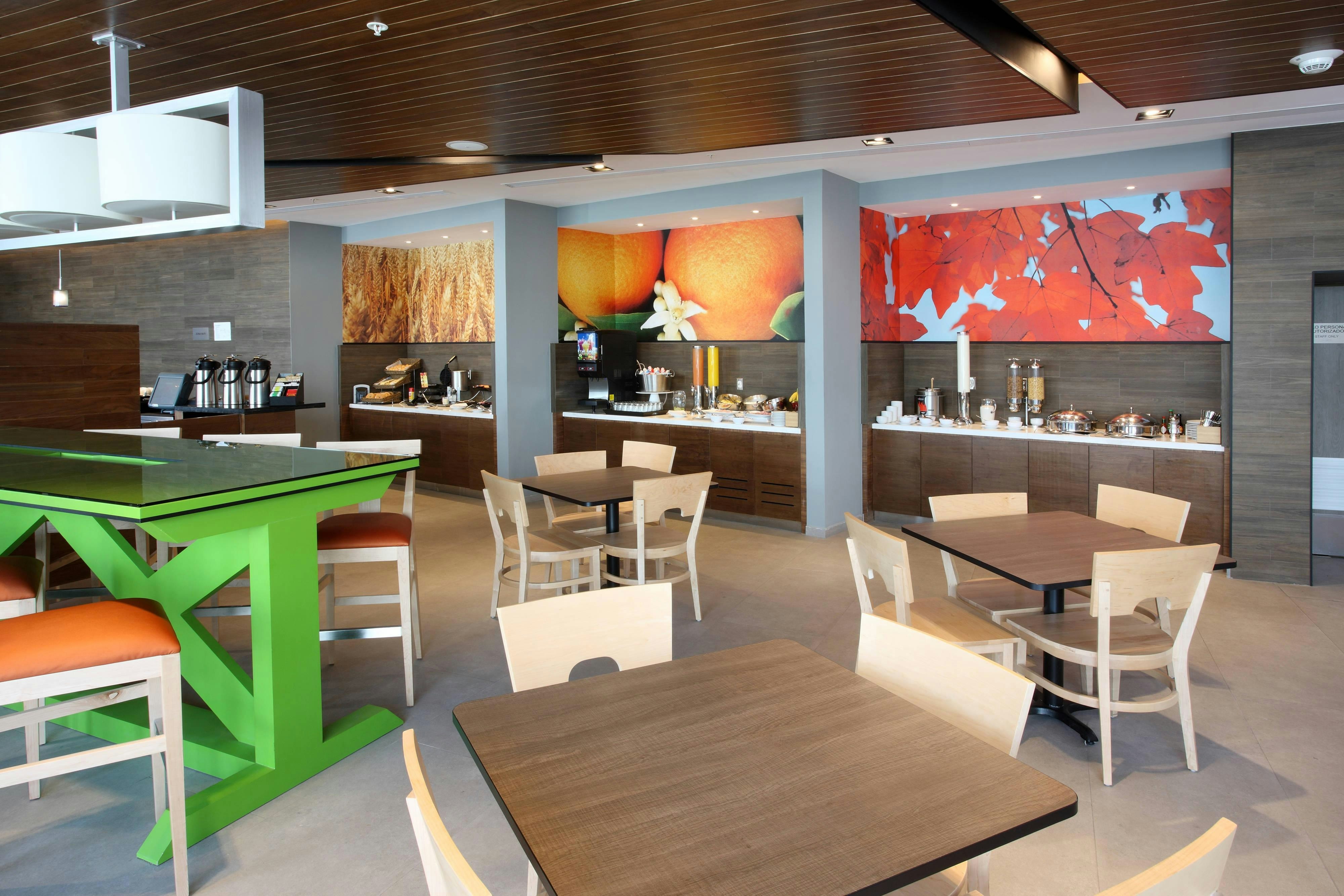 Fairfield Inn Suites Mexico City Vallejo 5/8