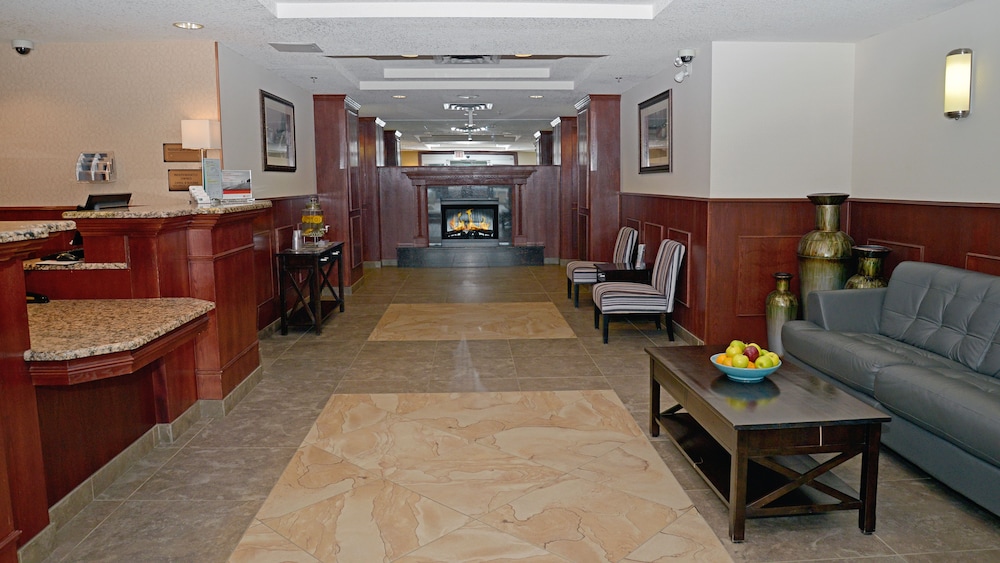 Holiday Inn Express Hotel Suites Hinton 46/57