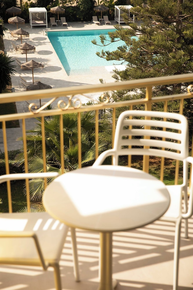 Almirante Hotel 39/78