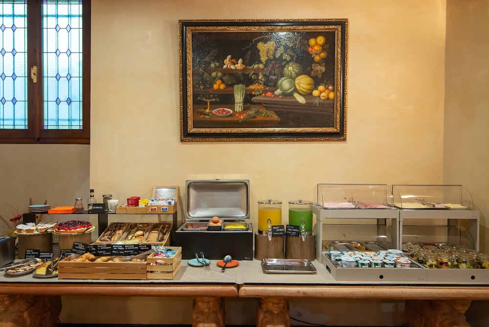 Hotel Porta Faenza 78/87