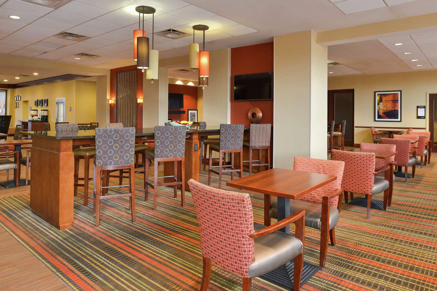 restaurant cafeteria