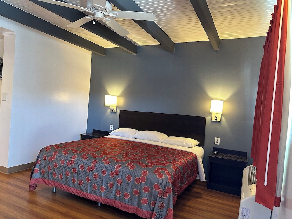 Motel6 Sullivan MO 8/22