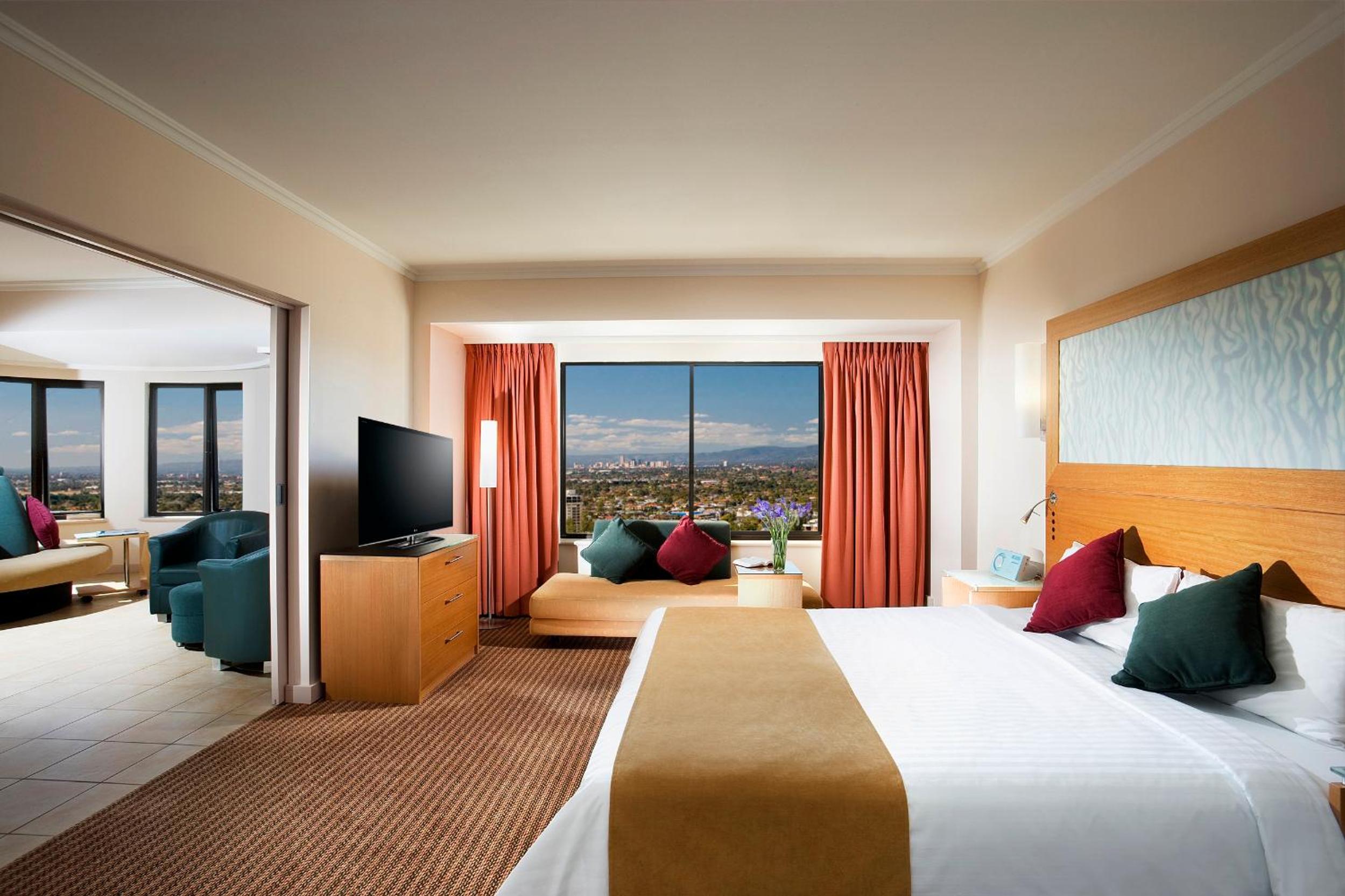 Stamford, City, Suite