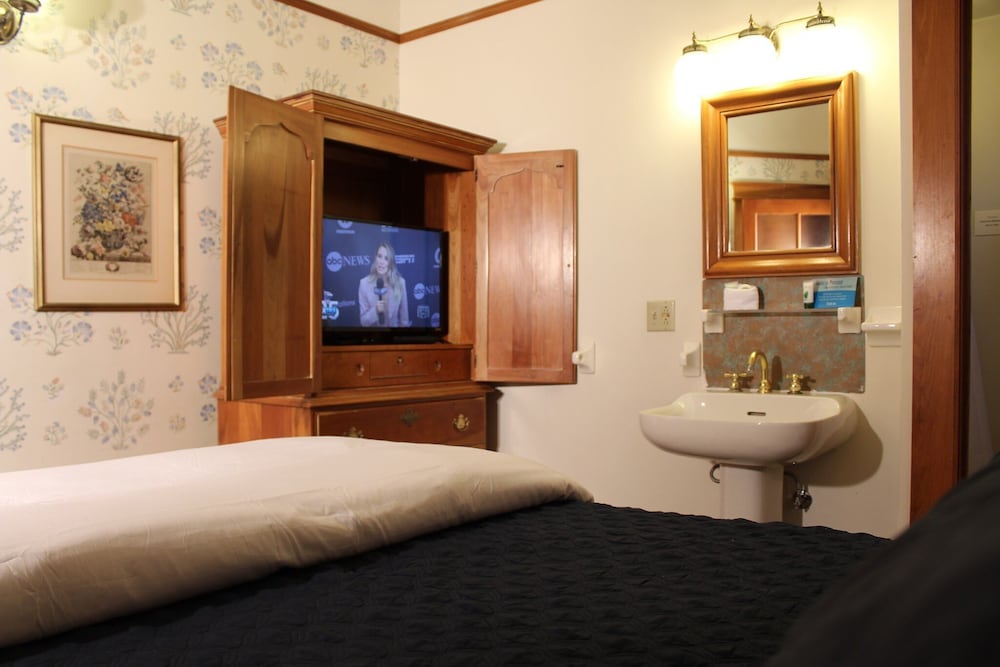 Pacific Grove Inn 22/79