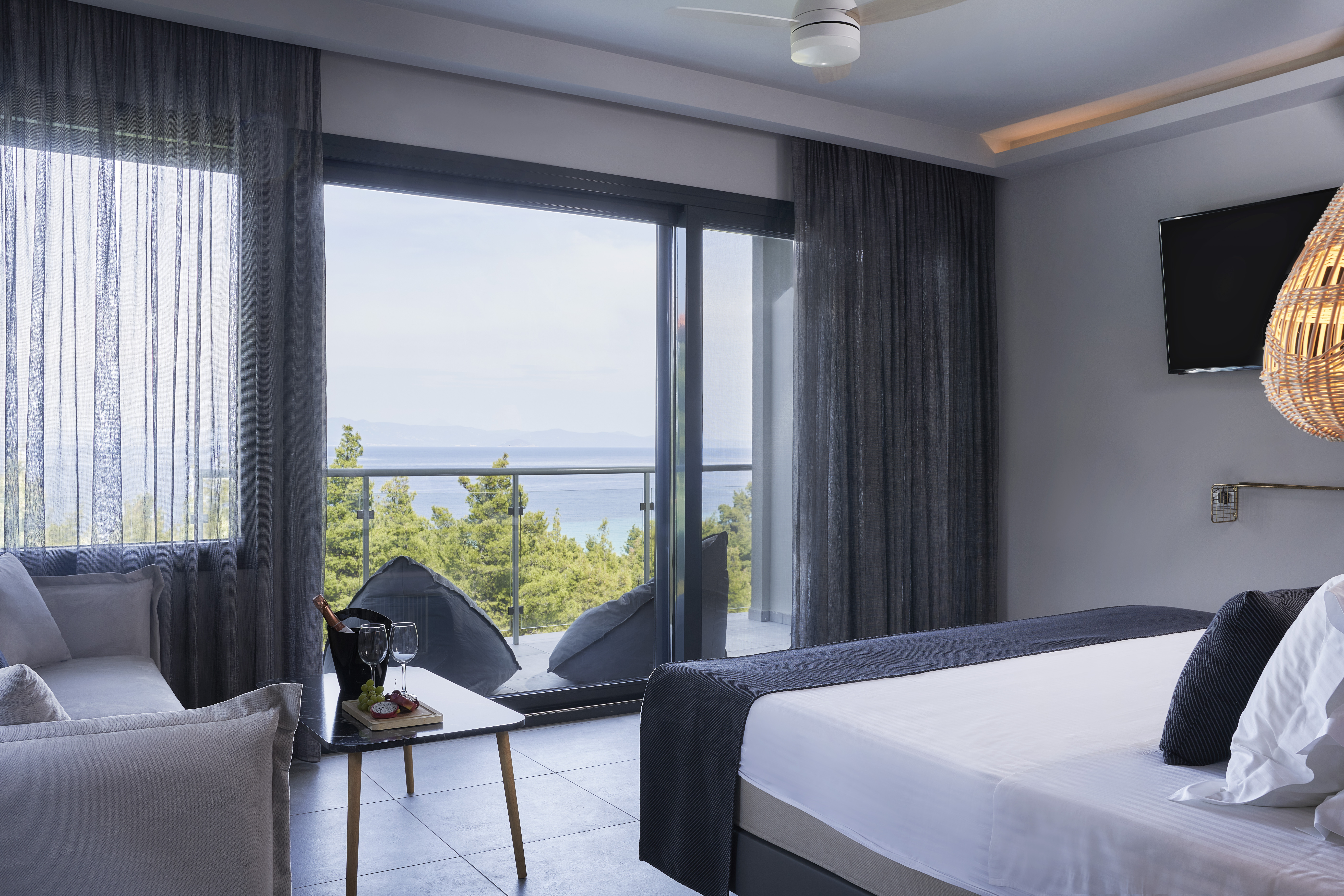 Honeymoon, Suite, Sea View, Outdoor Jetted Tub