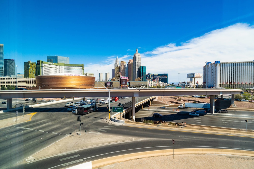 TownePlace Suites Las Vegas Stadium District 6/49