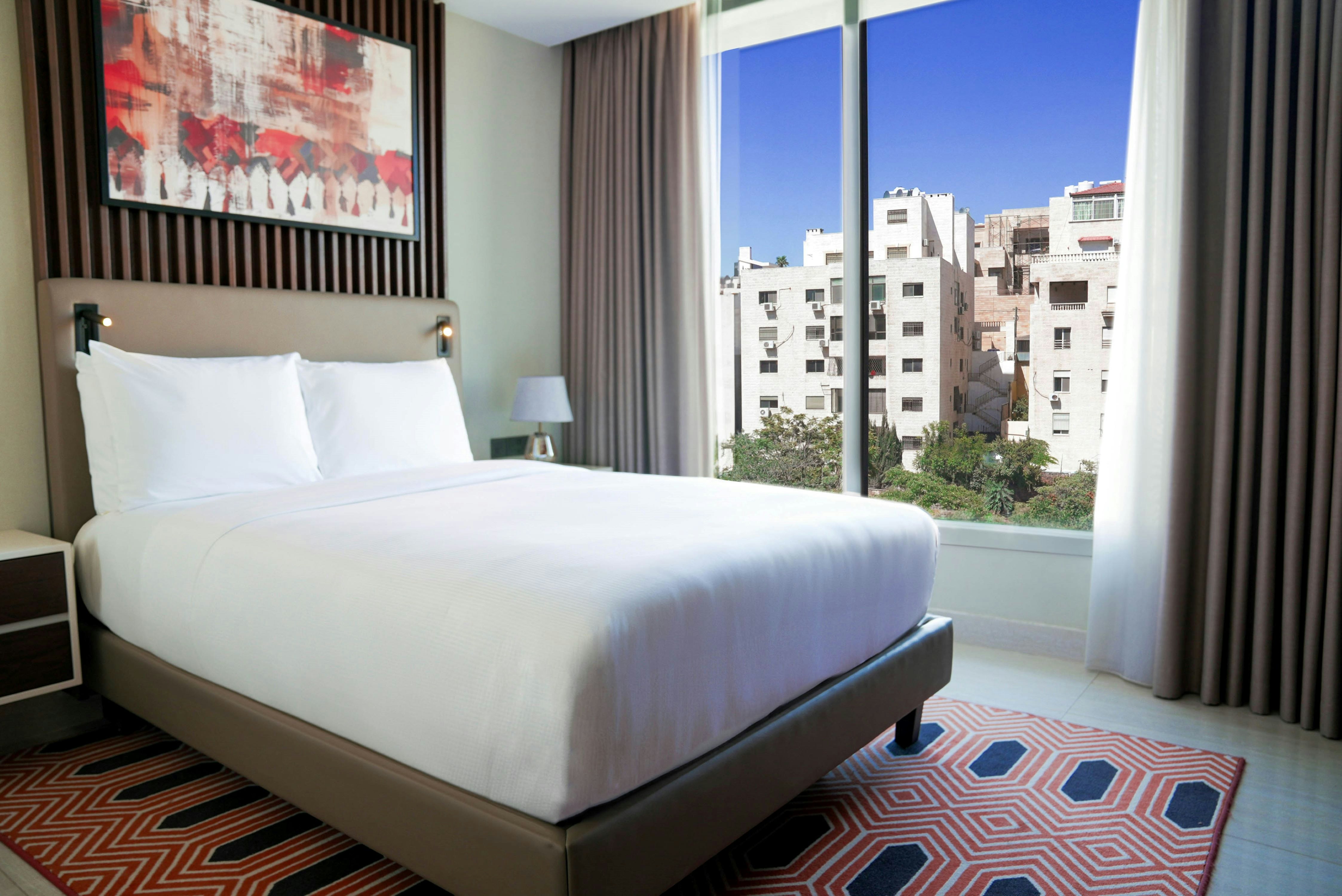 STUDIO, KING BED, BALCONY