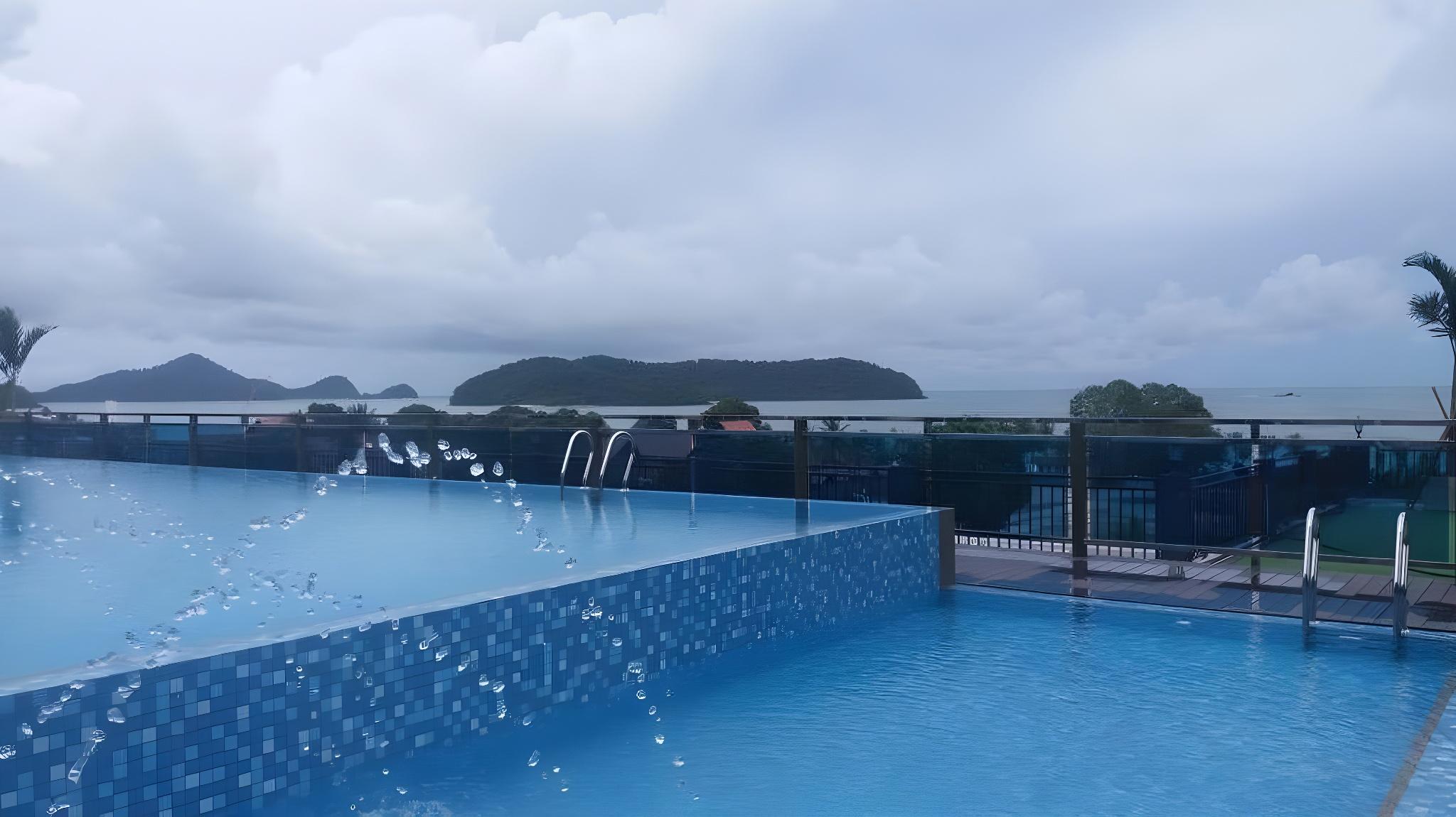 Cenang View Hotel 53/56