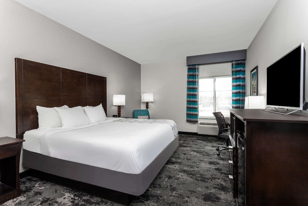 La Quinta Inn & Suites by Wyndham Columbus - Edinburgh 13/59