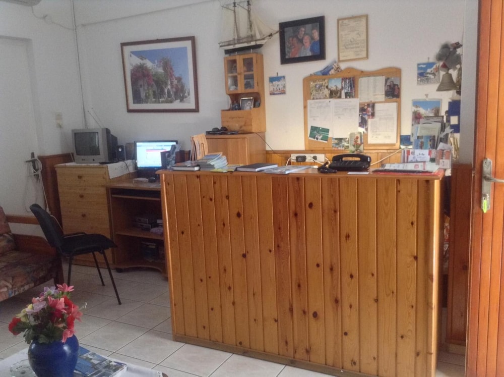 Hotel Eleftheria 13/45