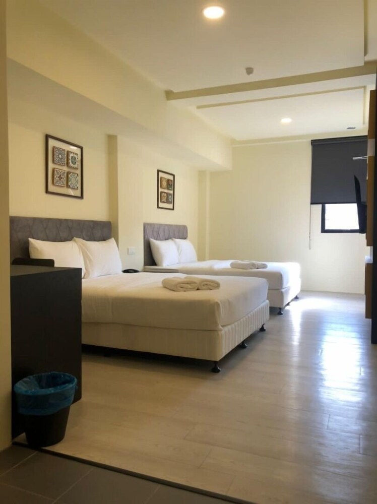 Bishop Hotel Penang 15/50