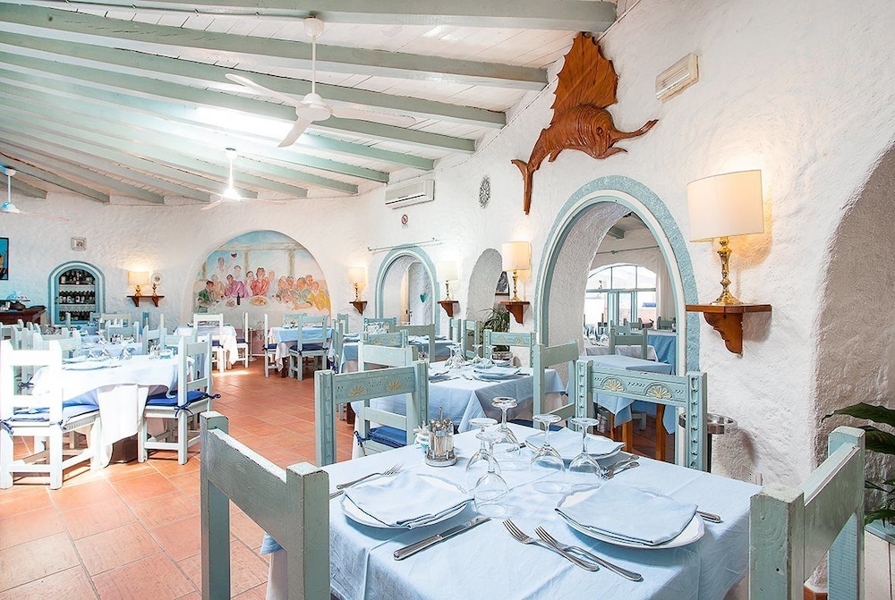 Stefania Hotel 76/87