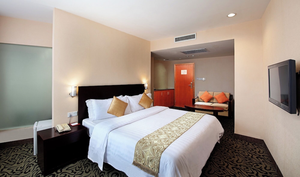 Xinhua Hotel 31/63