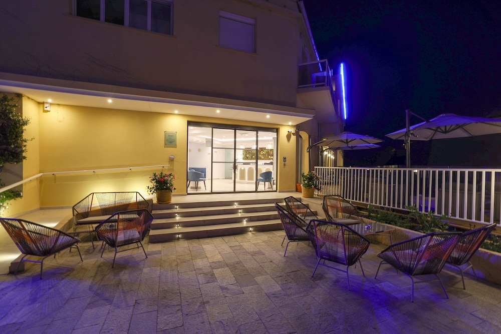 Hotel Saint Christophe Calvi (ex Saint Christophe Corsica) 2/55