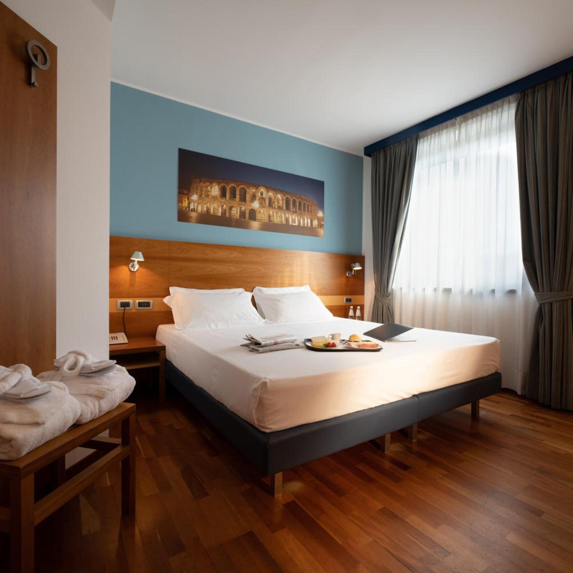 غرفة سوبيريور بسرير كينج بشرفة، Best Western Hotel Fiera Verona 2/7