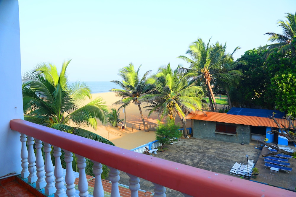 Zen Rooms Negombo Beach 56/61
