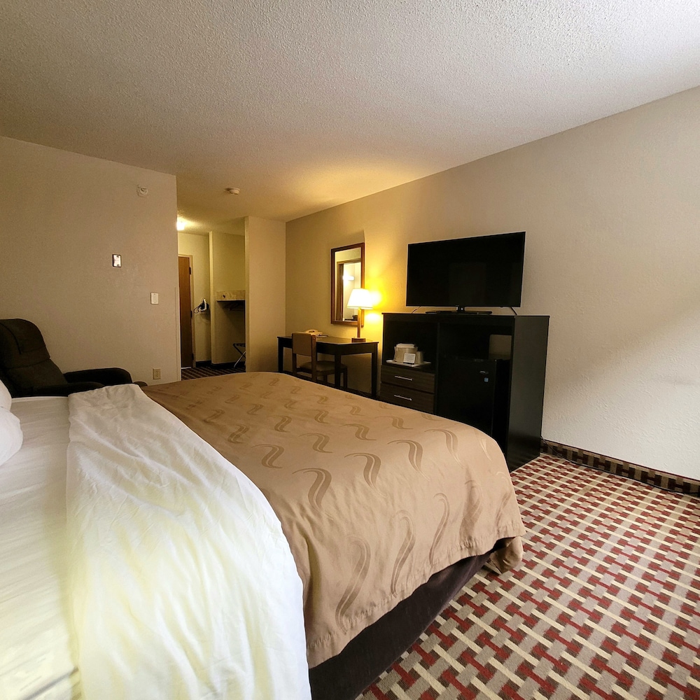 Quality Inn Suites Marion 15/44