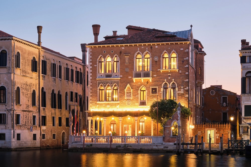 Palazzo Stern Hotel 82/88