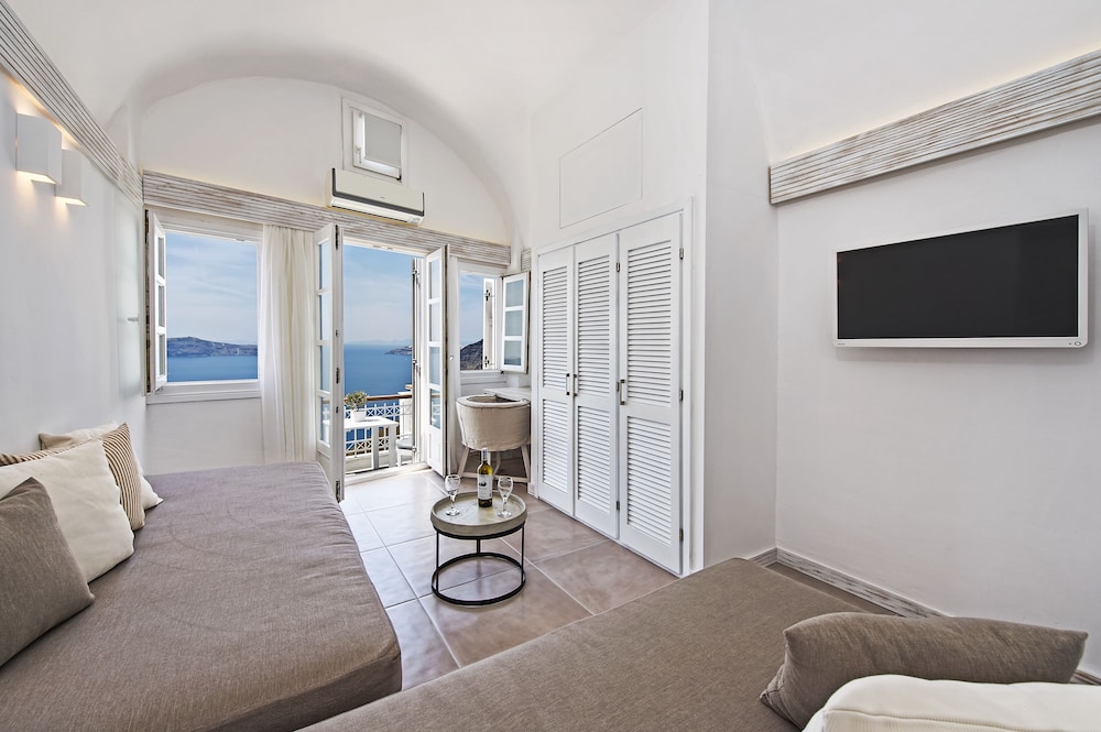 Athina Luxury Suites 43/62