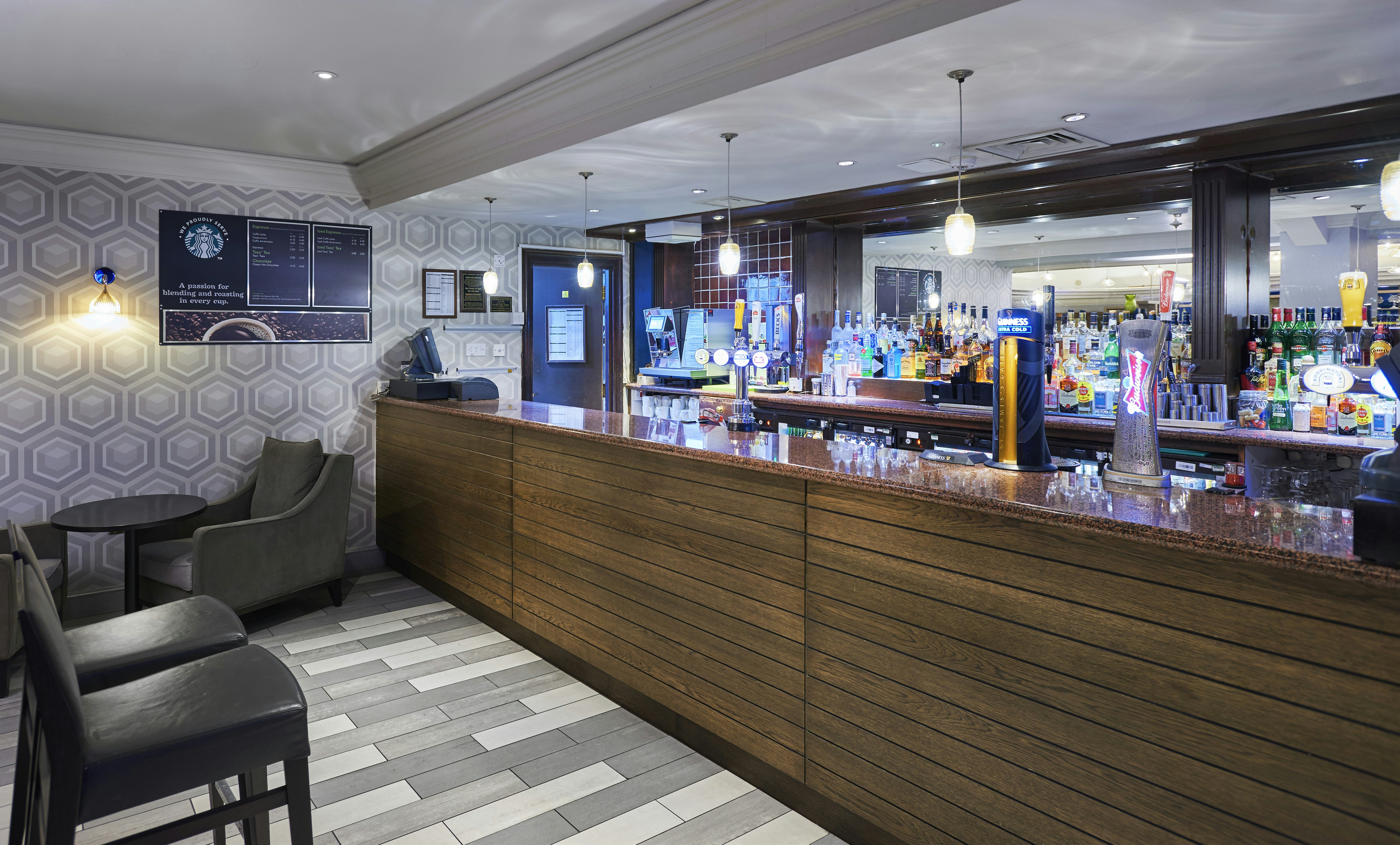 DOUBLETREE BY HILTON BRISTOL NORTH 8/47