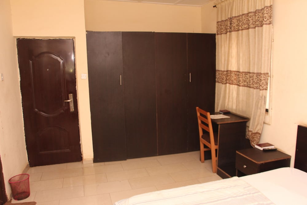 Sapphire Guest House 14/14