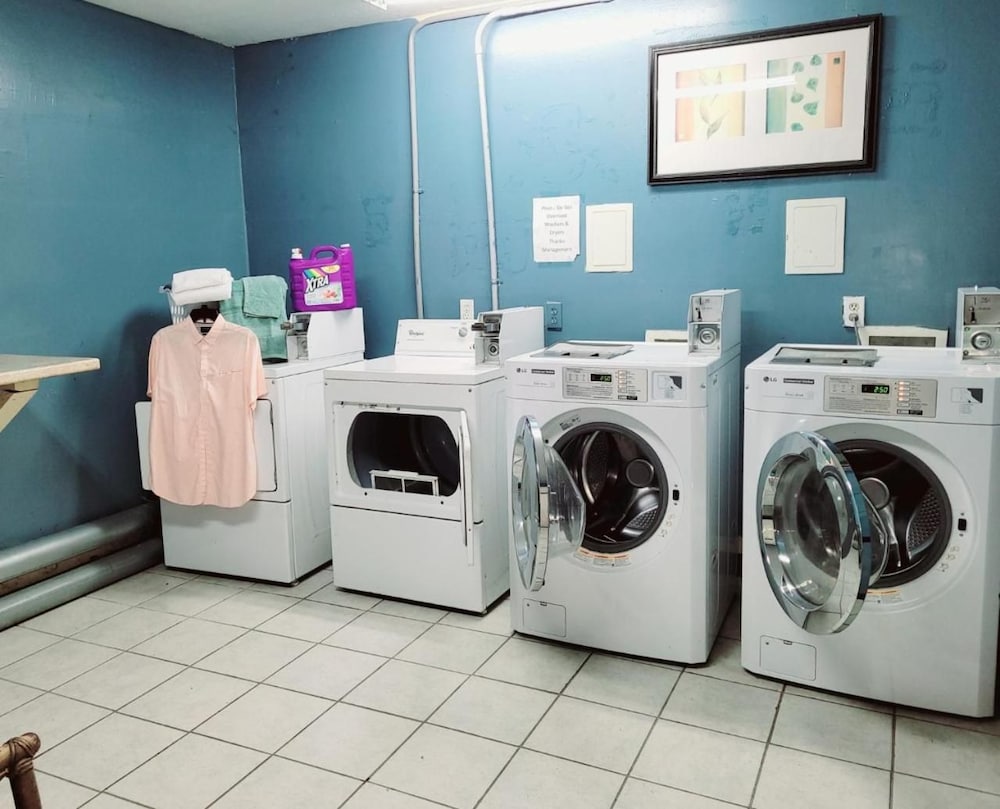 Best Price Motel & Suites 3/56