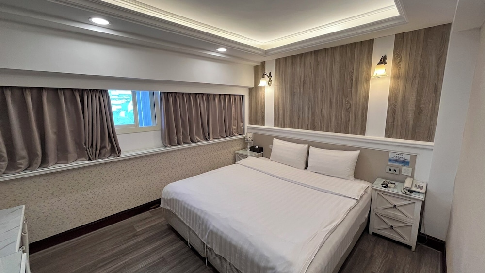 SUPERIOR, DOUBLE BED