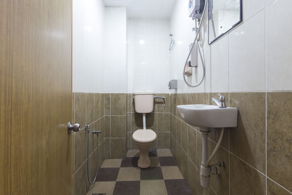 OYO 44100 Hotel Casavilla Petaling Jaya 21/28