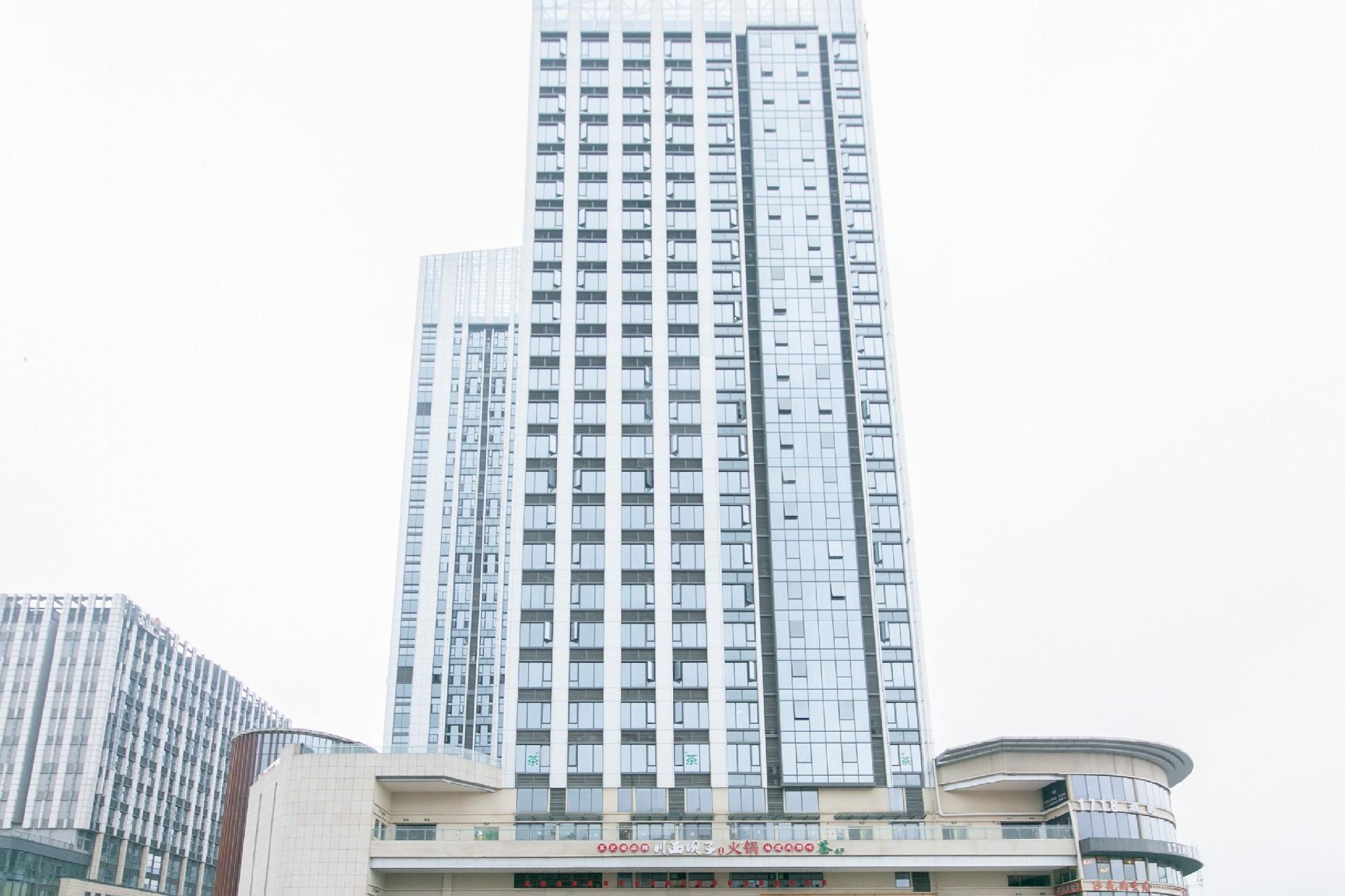 Vienna Hotel (North Square of Chengdu North Railway Station) 3/50