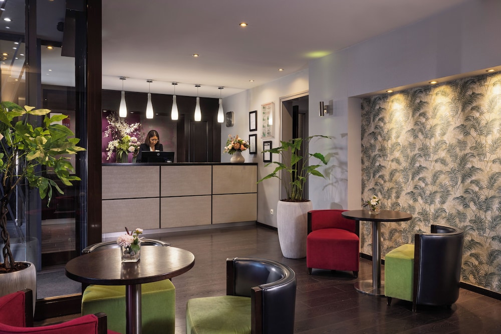 Jack's Hotel 8/54